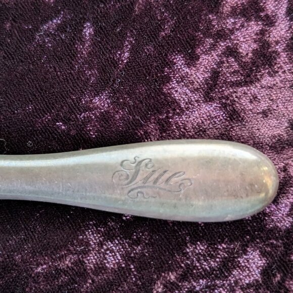 Sterling silver antique nail tool, engraved "Sue" -- hallmarked, lovely patina - Picture 2 of 15